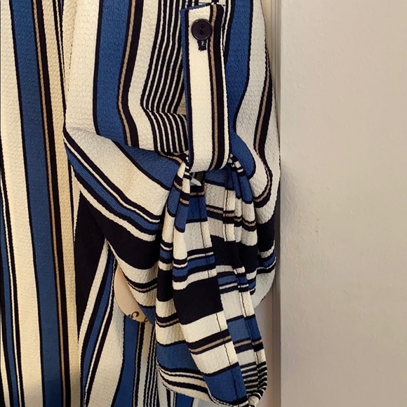 Three Quarter Sleeve Blouse Navy and White - Picture 4 of 4